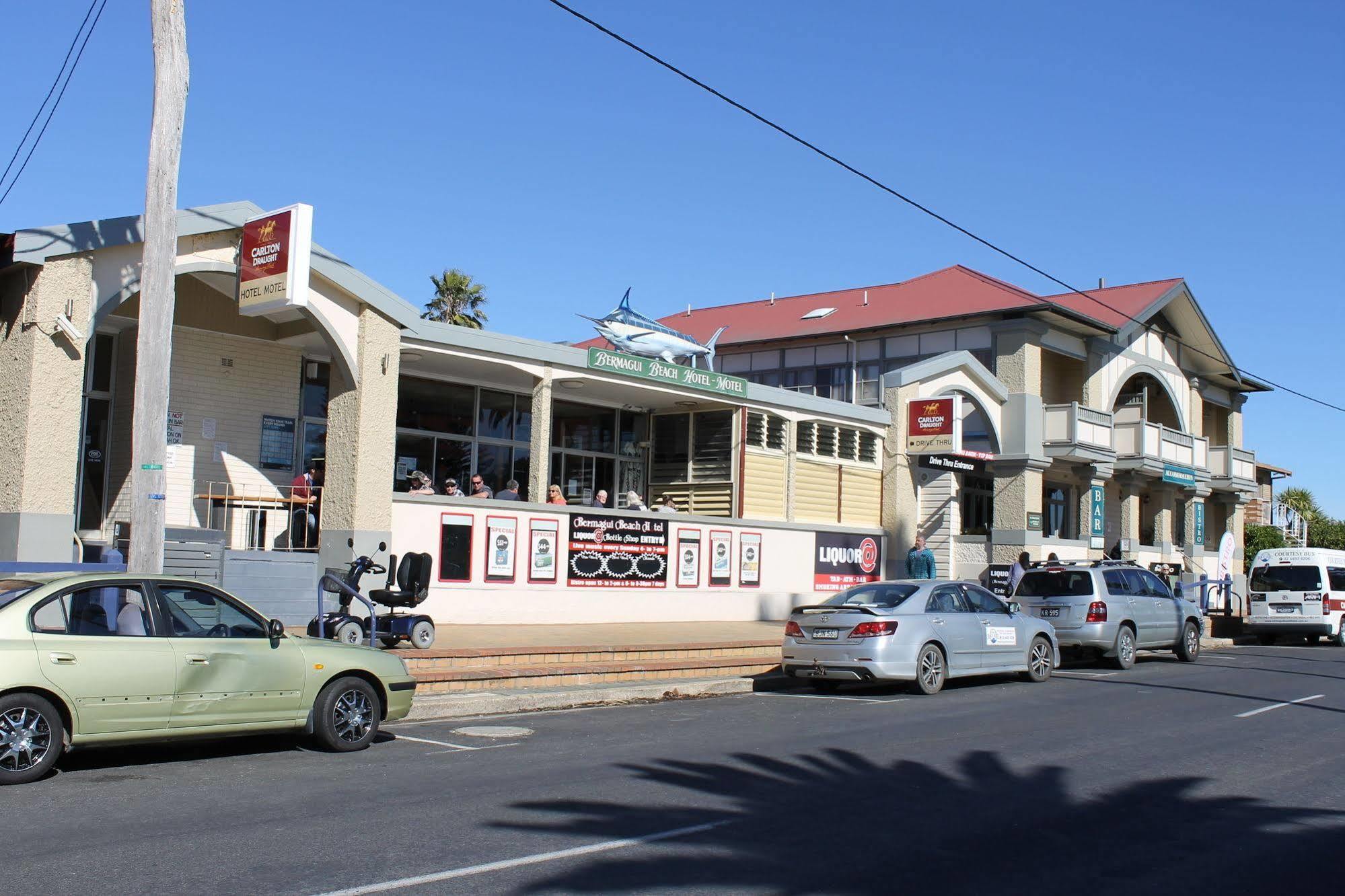 Bermagui Beach Hotel エクステリア 写真